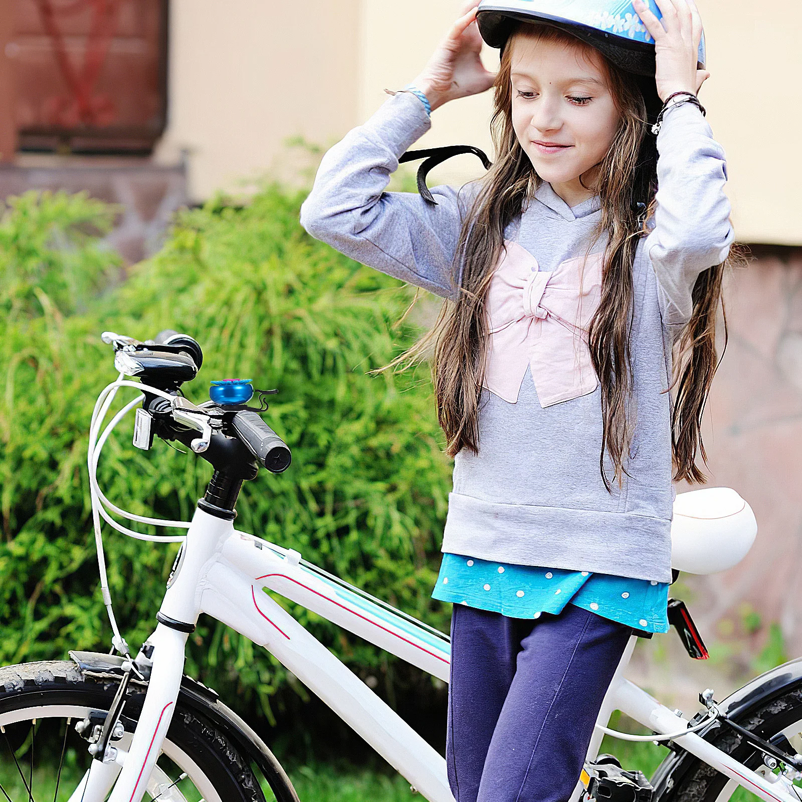 

Sunflower Shaped Bike Bell Blue Cycling Handlebar Ringer Horn Suitable 22cm Diameter Bicycles Lightweight