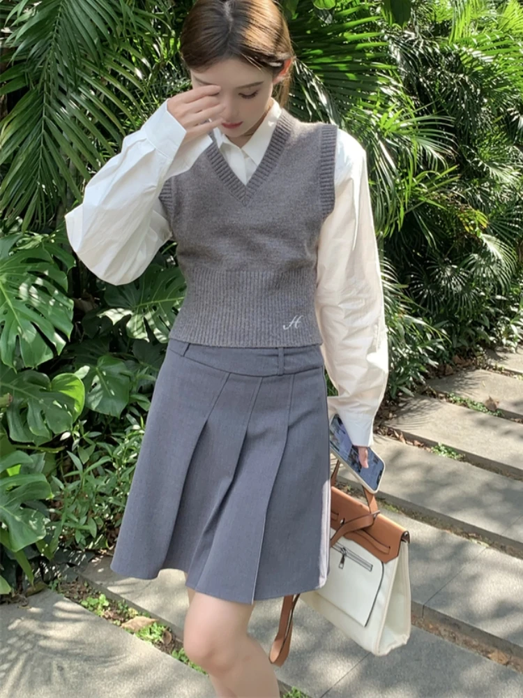 Sweater Vests Women Basic Crop Slim Preppy Leisure Daily All-match Fashion Korean Style Students Classic Knitwear Retro Autumn