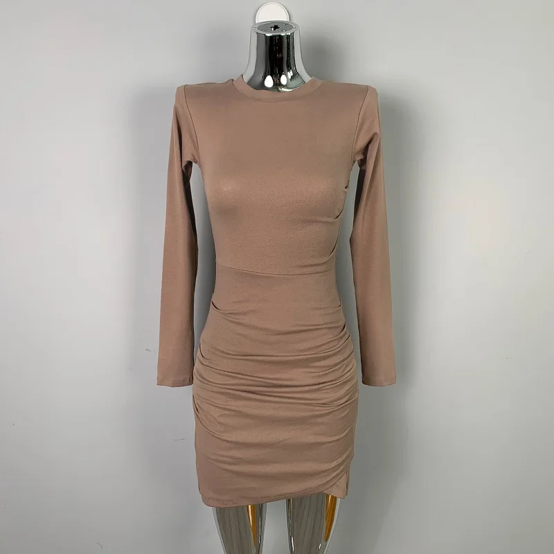 เดรสสั้นรัดรูปแขนยาว ผ้ารุ้ง ดีไซน์เซ็กซี่ สไตล์สตรีทแวร์ สำหรับงานปาร์ตี้ คอลเลคชั่นฤดูใบไม้ผลิ/ฤดูร้อน 2026 คอทรงโอ ทรงเข้ารูป