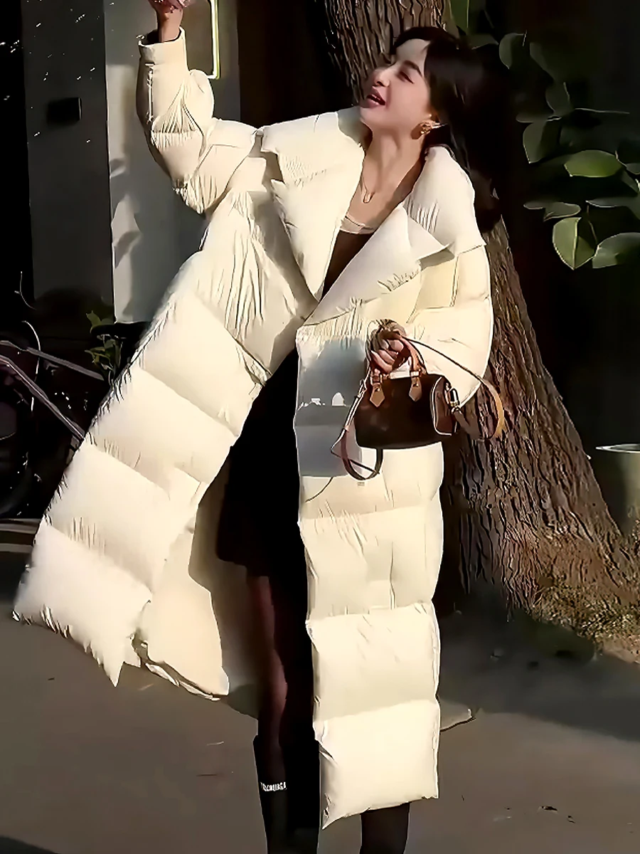 Modny, ocieplany, biały płaszcz zimowy damski z dużym kołnierzem, uniwersalny, nowy model.