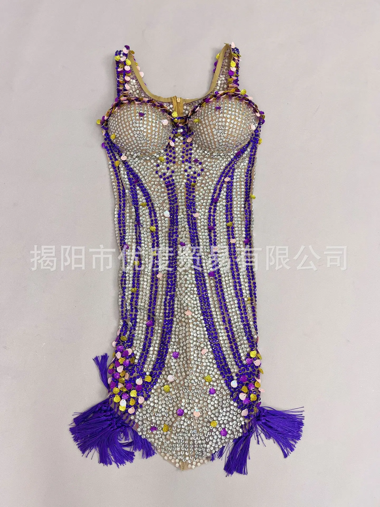 تألق ضيق مثير فستان عيد ميلاد كوكتيل حفلة ليلة العفن أداء تنورة قصيرة قذيفة فستان أرجواني مرحلة الأداء فساتين