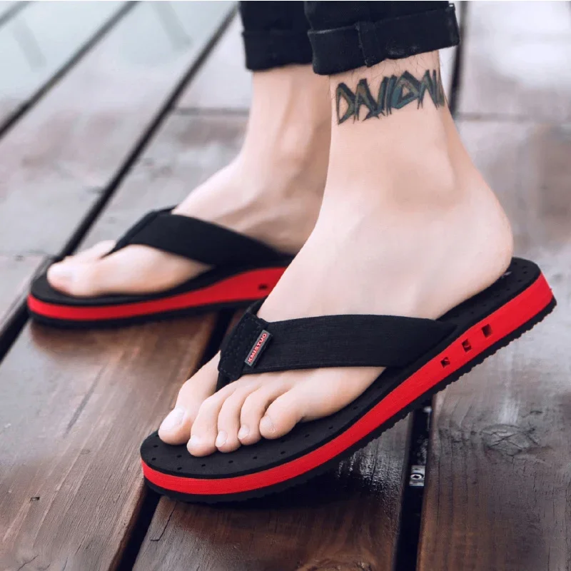 High quality Big Size Hot Sale Flip Flops Men Summer Beach Slippers Men Fashion Brand Breathable Casual Men Slippers Black Blue