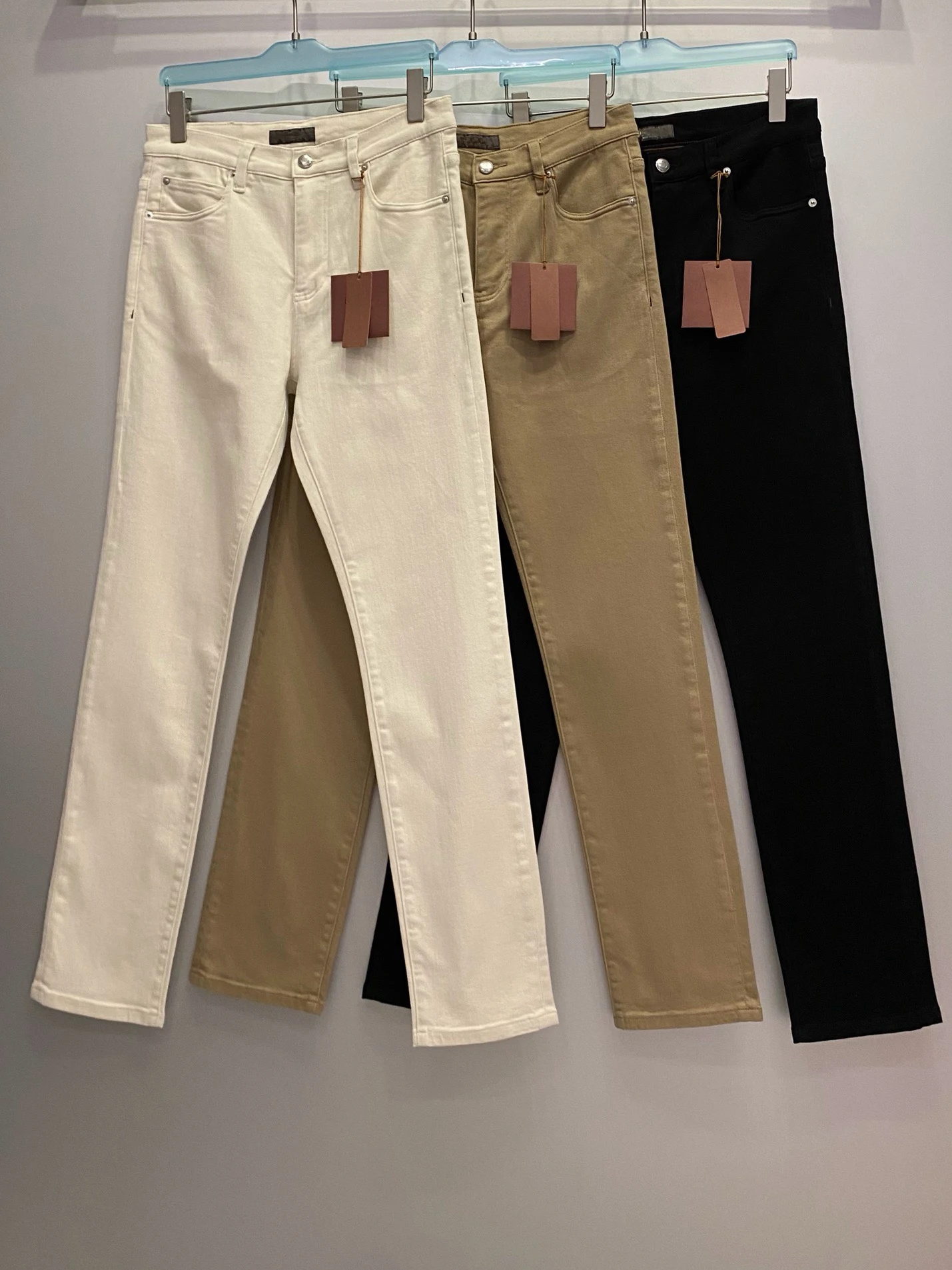 

ntleman Early Spring Casual Men's Denim Jeans Waed Denim Pants Faion Urban Sle Straight Leg Trousers for Men