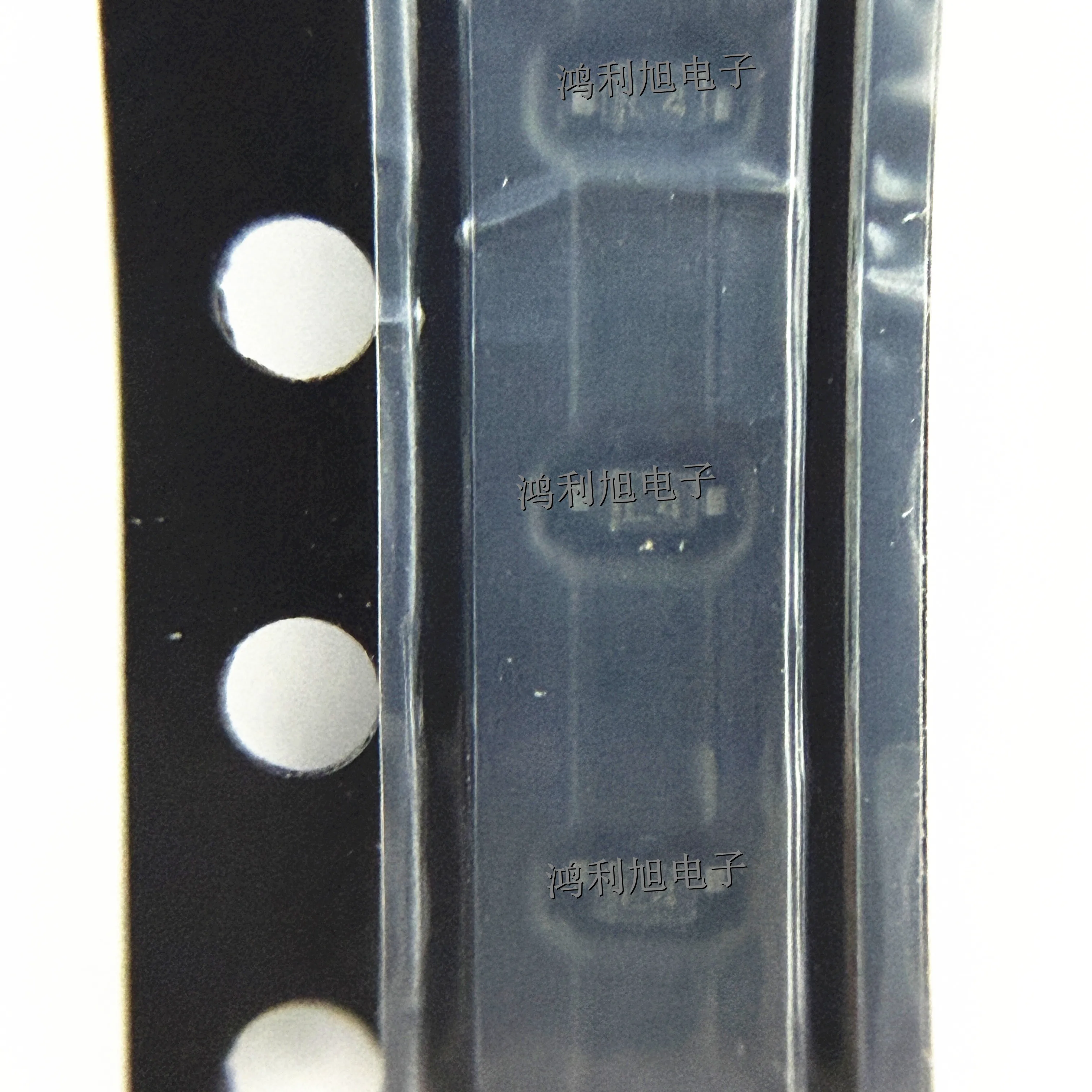 50pcs/Lot BAT54TS_R1_00001 SOD-523-2 MARKING;L4 BAT54TS Schottky Diodes & Rectifiers 30V Operating Temperature:- 55 C-+ 125 C