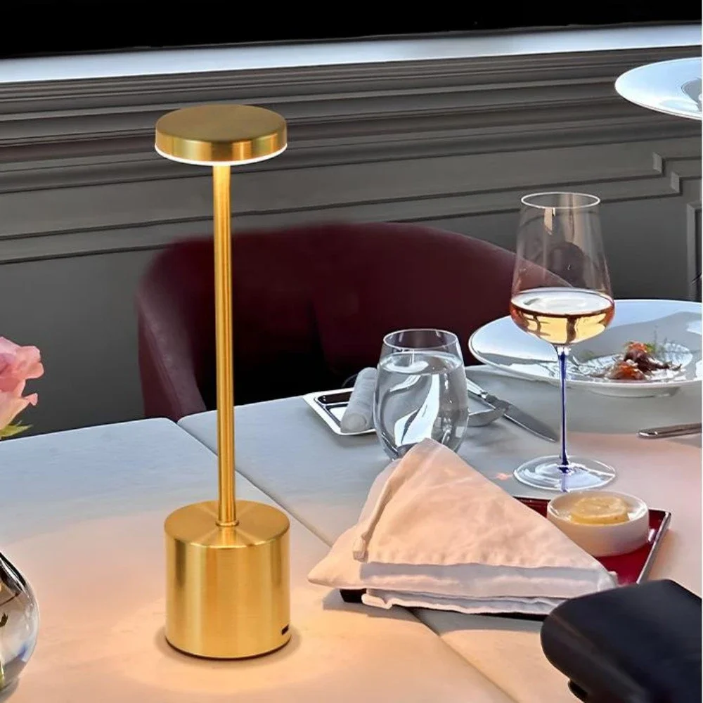 

New LED table lamp, suitable for bedside, bedroom, living room, study, student use and office scenarios.