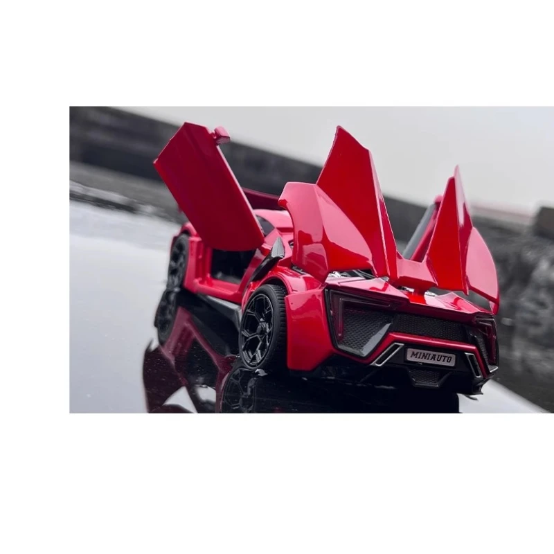 Model samochodu HYPERSPORT Super Sport z metalu odlewanej ciśnieniowo w skali 1:32, kolekcjonerski, z dźwiękiem i światłem, modny ornament.