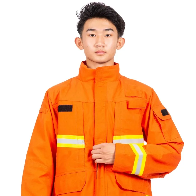 Firefighter safety clothing protective equipment is easy to use, practical and durable