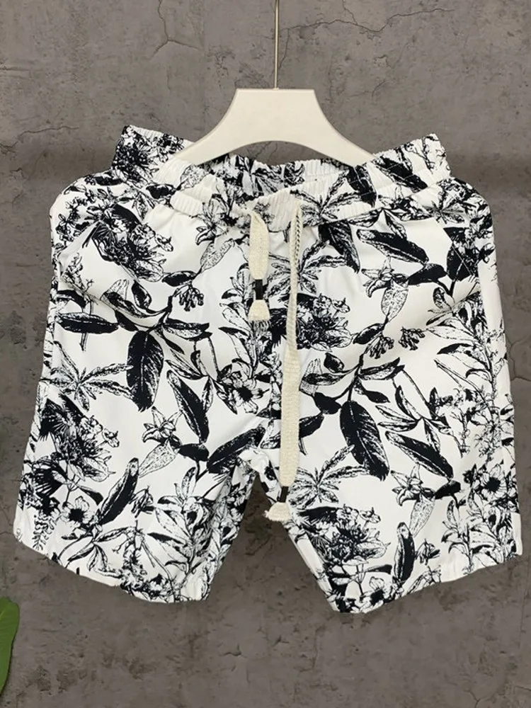 Summer Mens Floral Printed Knee Length Beach Shorts Elastic Waist Comfortable Casual Trousers New Fashion Outside Joggers Shorts