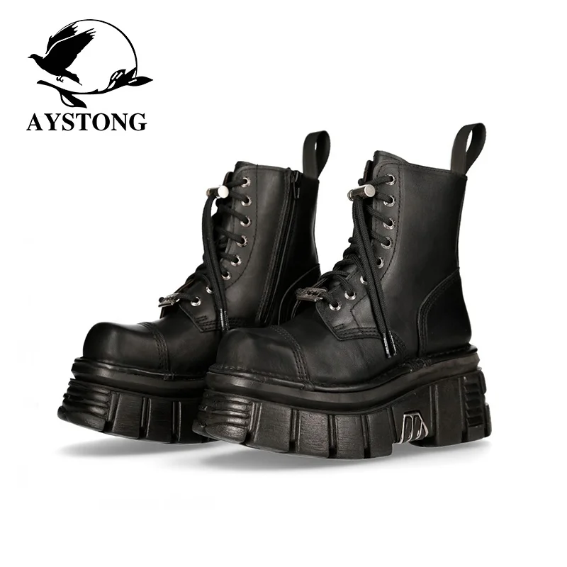 

Dark Punk Style Thick Bottom Boots 2024 New Heavy Metal Design Decoration Gothic Motorcycle Short Boots for Women