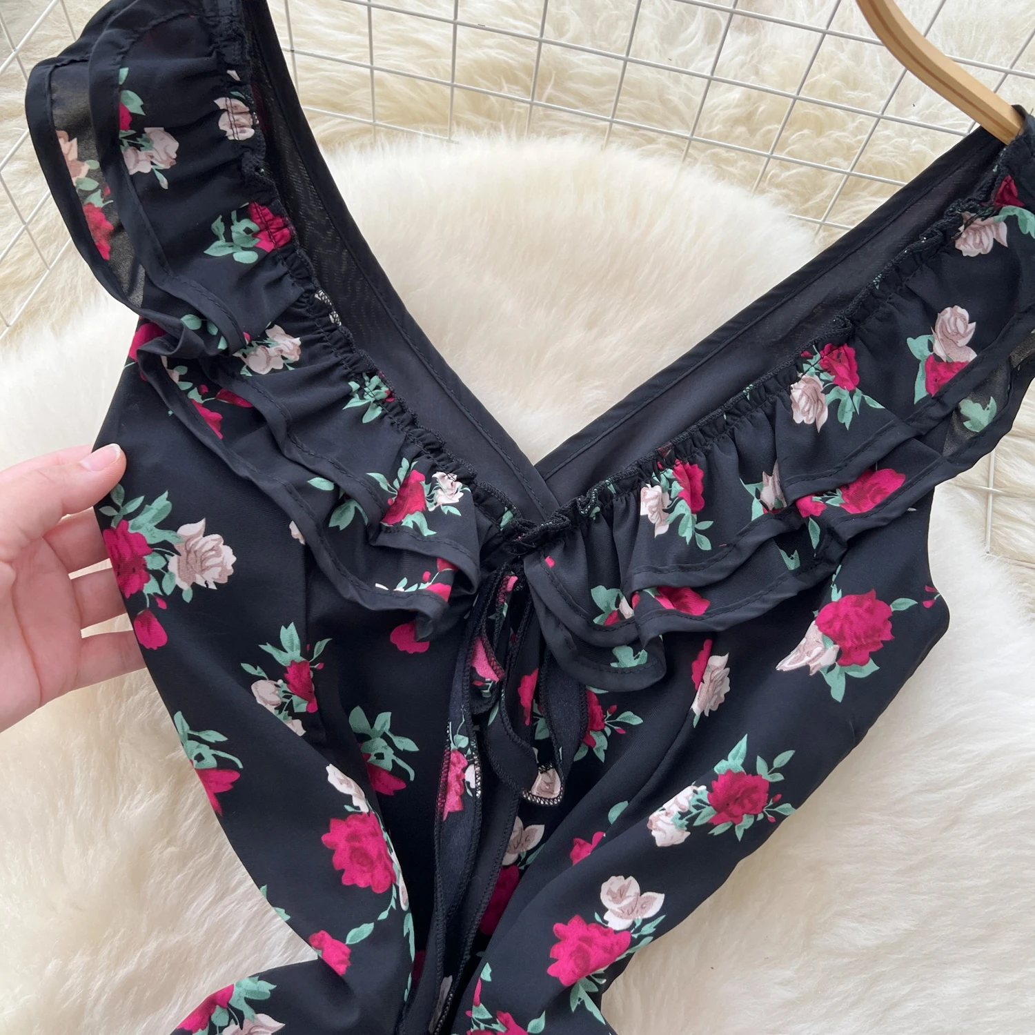 Elegancka sukienka w stylu vintage z szyfonu, dekolt w serek, bez rękawów, z nadrukiem, dopasowana, w stylu koreańskim, boho, długa sukienka letnia, odzież damska.