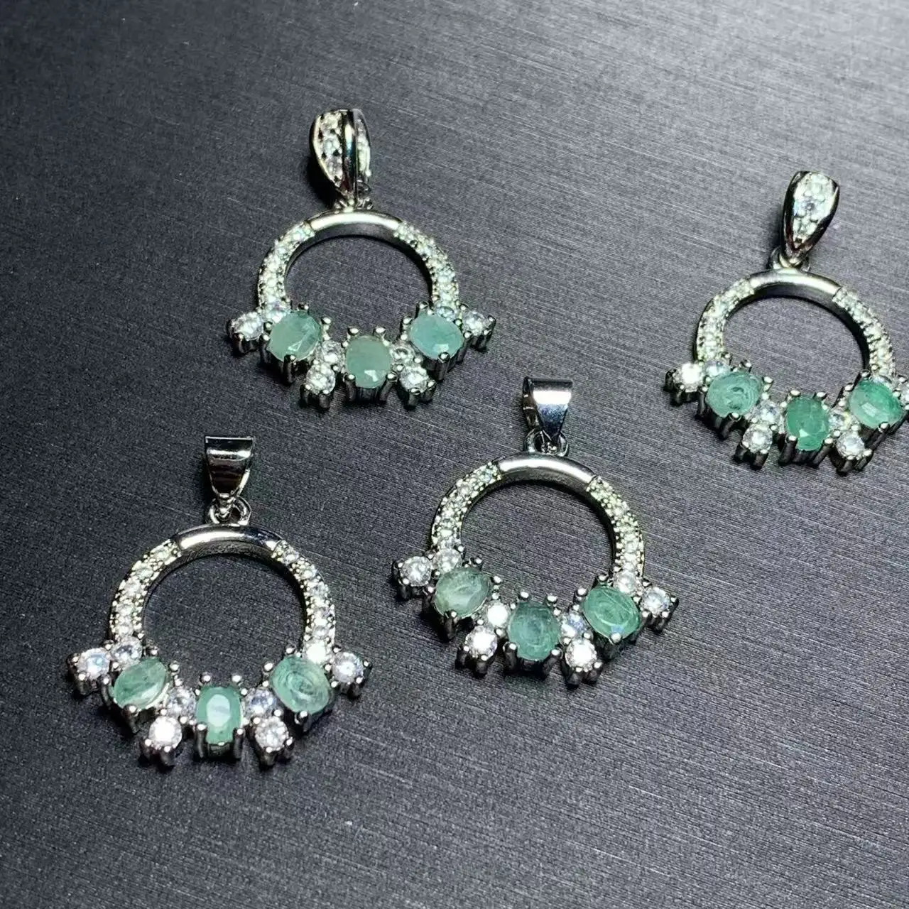 

OVAL Natural EMERALD Pendant Necklace Fine Jewelry Handmade Stones Wholesale Healing Energy Gift Lucky Jewelry