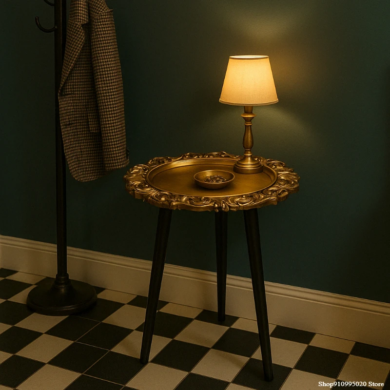 

Vintage Round Accent Table with Carved Ornate Edge and Wooden Legs French Baroque Side Table for Living Room/Bedroom End Tables