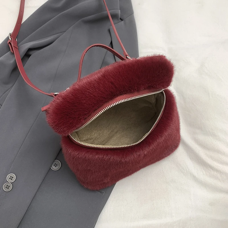 Winter Red Plush Women's Bacpack Fashion Shoulder Bag For Ladies Designer Faux Fur Handbag Anti Theft Backbag Small Square Bag