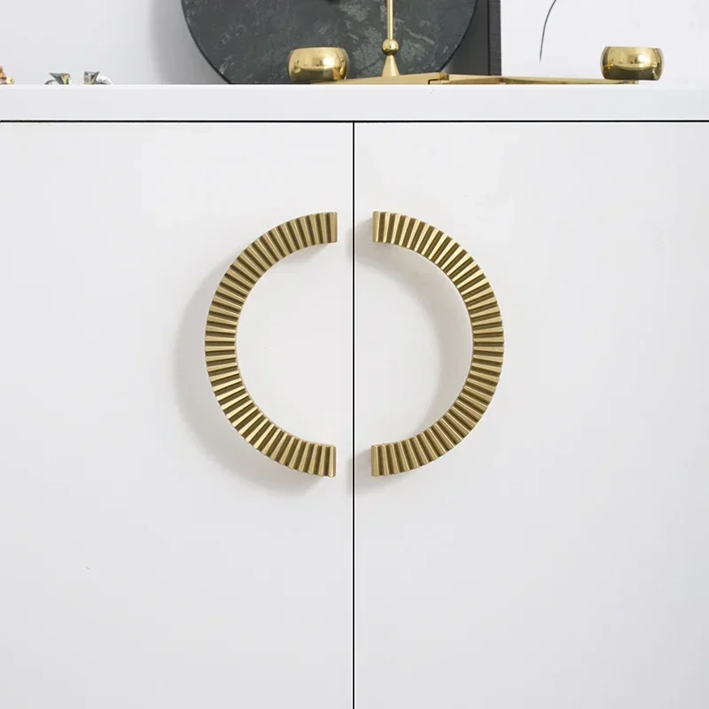 

Brass Kitchen Cabinet Door Handles French Italian Drawer Circular Ring Handle High-end Gold Semi Circular Handles for Furniture