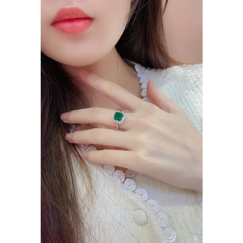 Ruihe New Luxury 925 Silver 2.11ct Lab Grown Emerald Simulated Diamond Ring for Women Couple Daily Office Jewelry