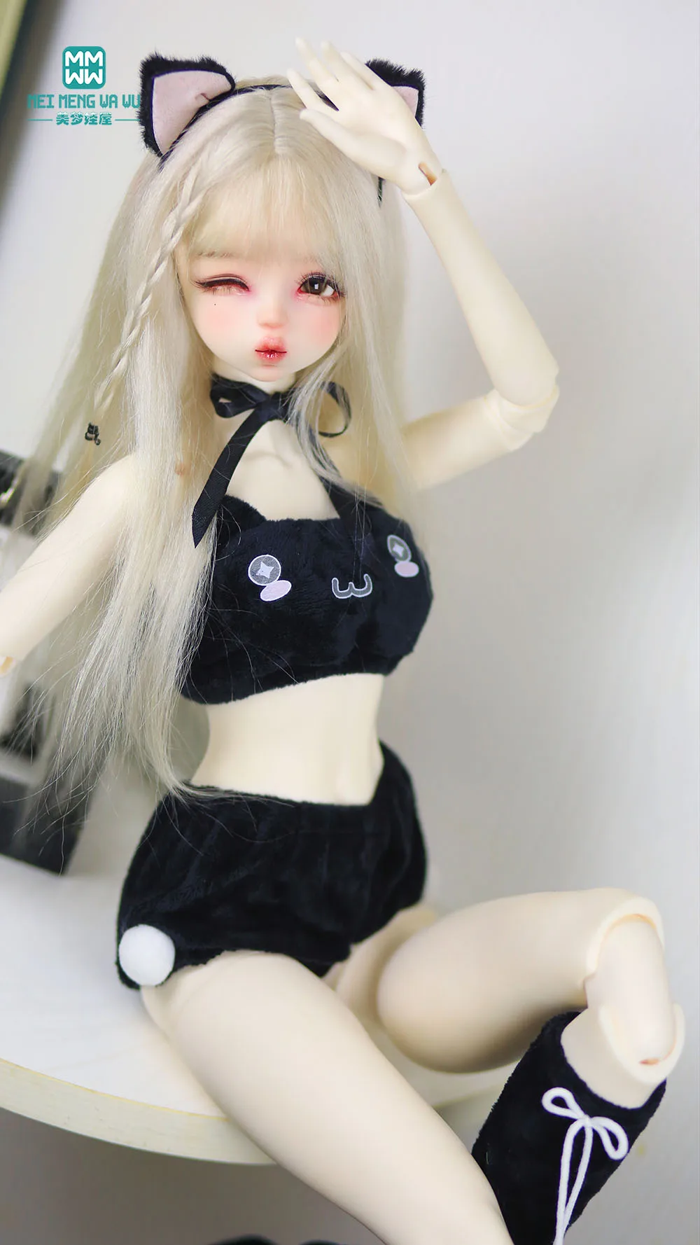 Adatto per 60 cm 1/3 BJD DD SD Set di quattro pezzi alla moda, fascia per capelli, top a tubo, pantaloncini, calzini lunghi, regalo per ragazza