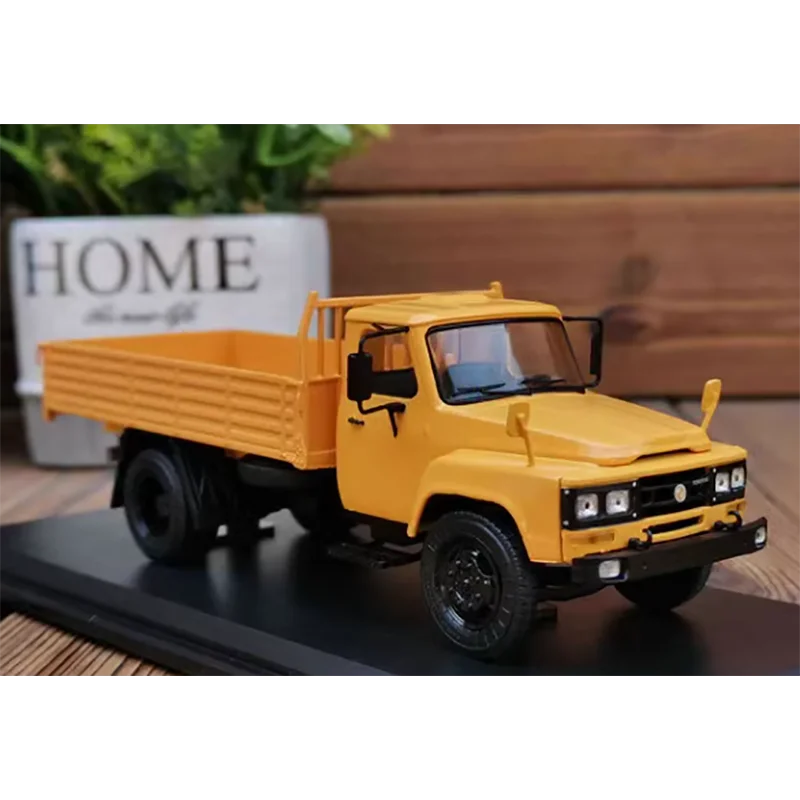 Diecast 1:43 Scale 2W Dongfeng EQ140 Dongfeng Truck Alloy Truck Model Finished Simulation Collection Gift Toys