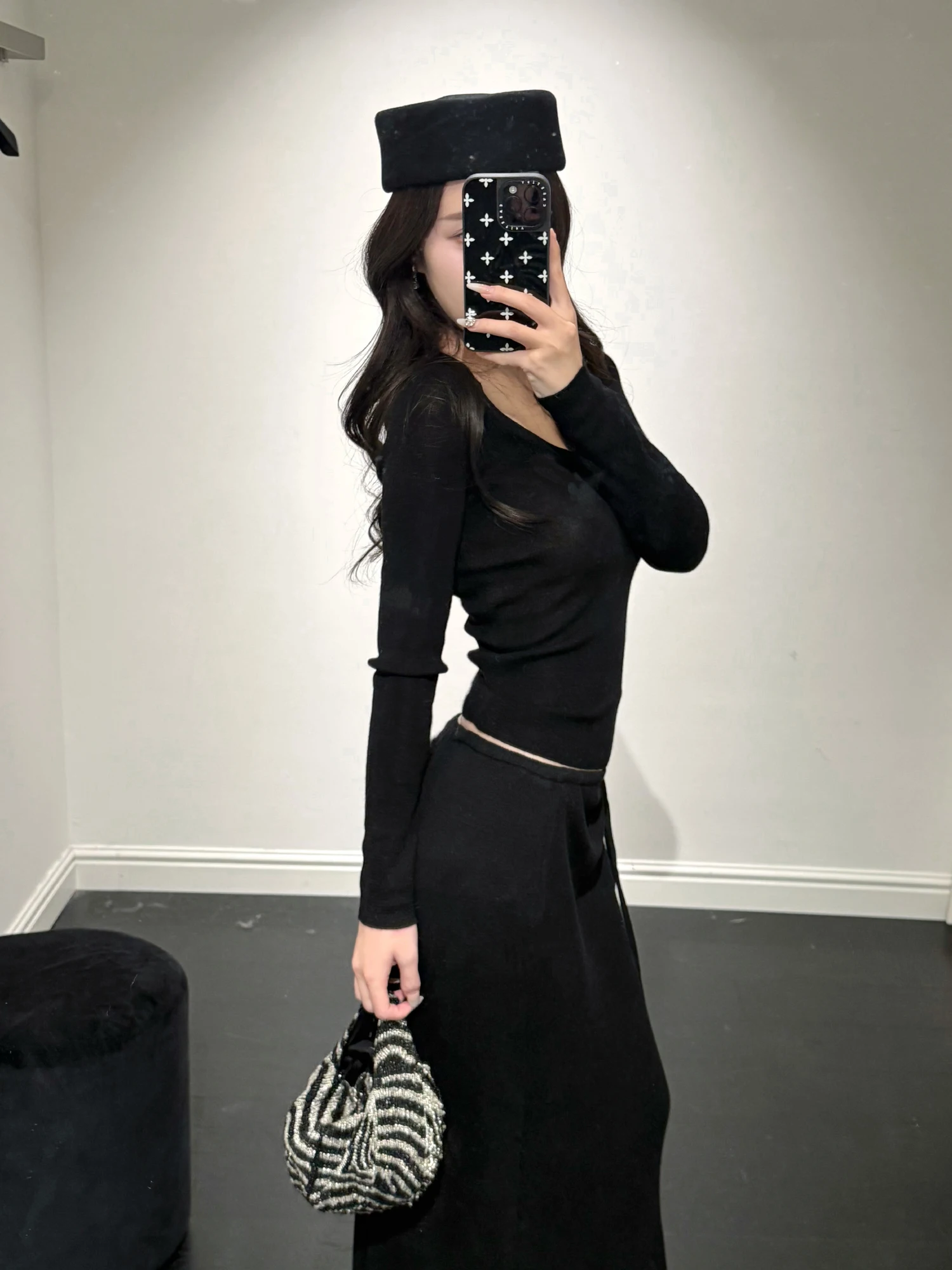 

Женский универсальный трикотажный пуловер Aisui из пряжи Yangzi, 2 цвета, новинка зимы 2025, с длинным рукавом и круглым вырезом