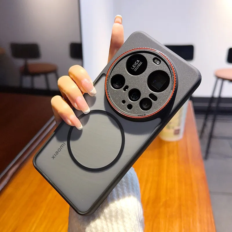 

Чехол для беспроводной зарядки для Xiaomi 15 Ultra, красная рамка для объектива камеры, акриловая полупрозрачная матовая задняя крышка для Xiaomi 14 Ultra