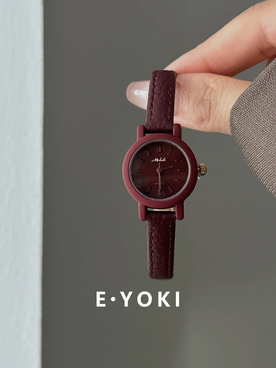 Women's high-end watch round small exquisite Ankora red autumn and winter women's light luxury belt watch female accessories