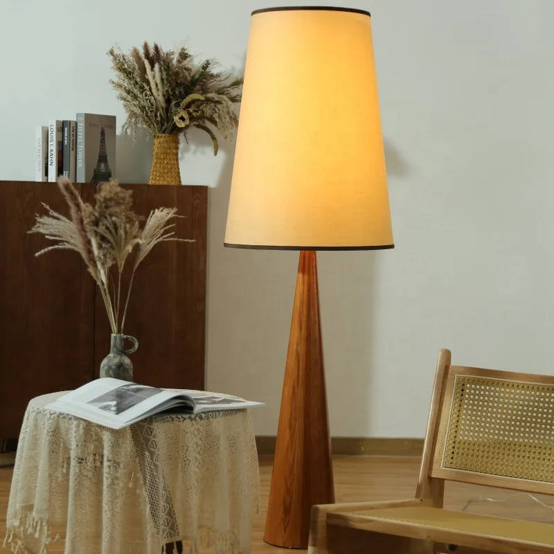 Design floor lamp Solid wood living room Wabi-Sabi medieval bedroom Bedside lamp decorated with vintage Japanese log lamp