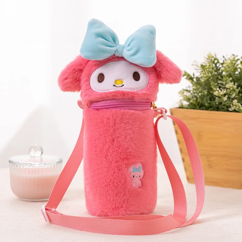 

Kawaii Cartoon MINISO Hello Kitty Kids Plush Water Cup Bag Cute Cinnamoroll Kuromi My Melody Anime Girl Water Cup Protector Gift