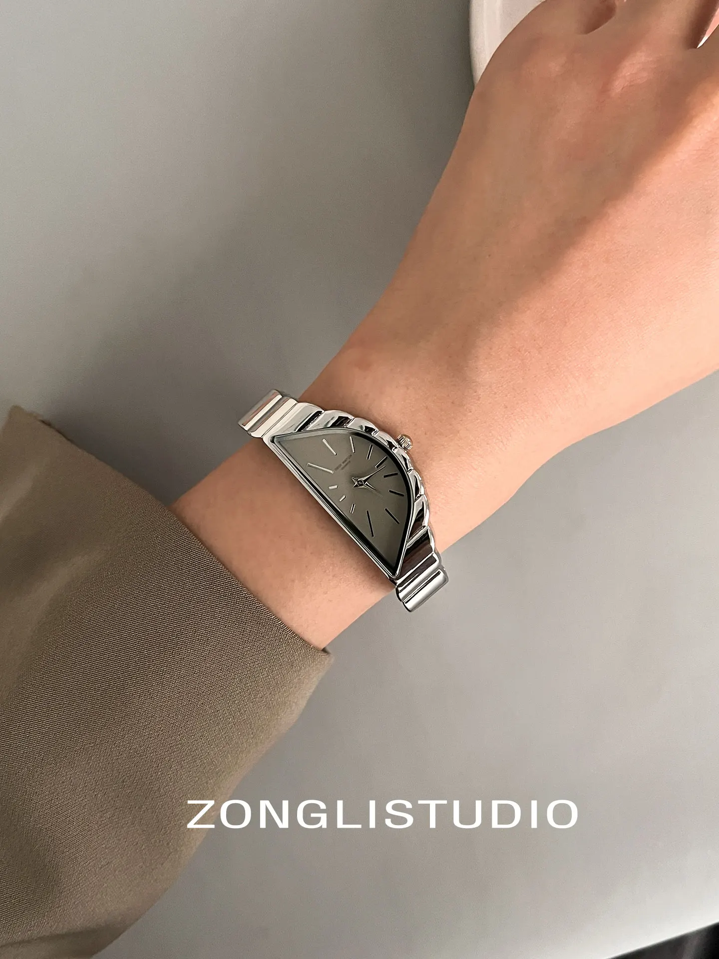 

Retro design halfmoon dial versatile fashion simple temperament highend ladies watch highend luxury ladies watch Gifts for Women