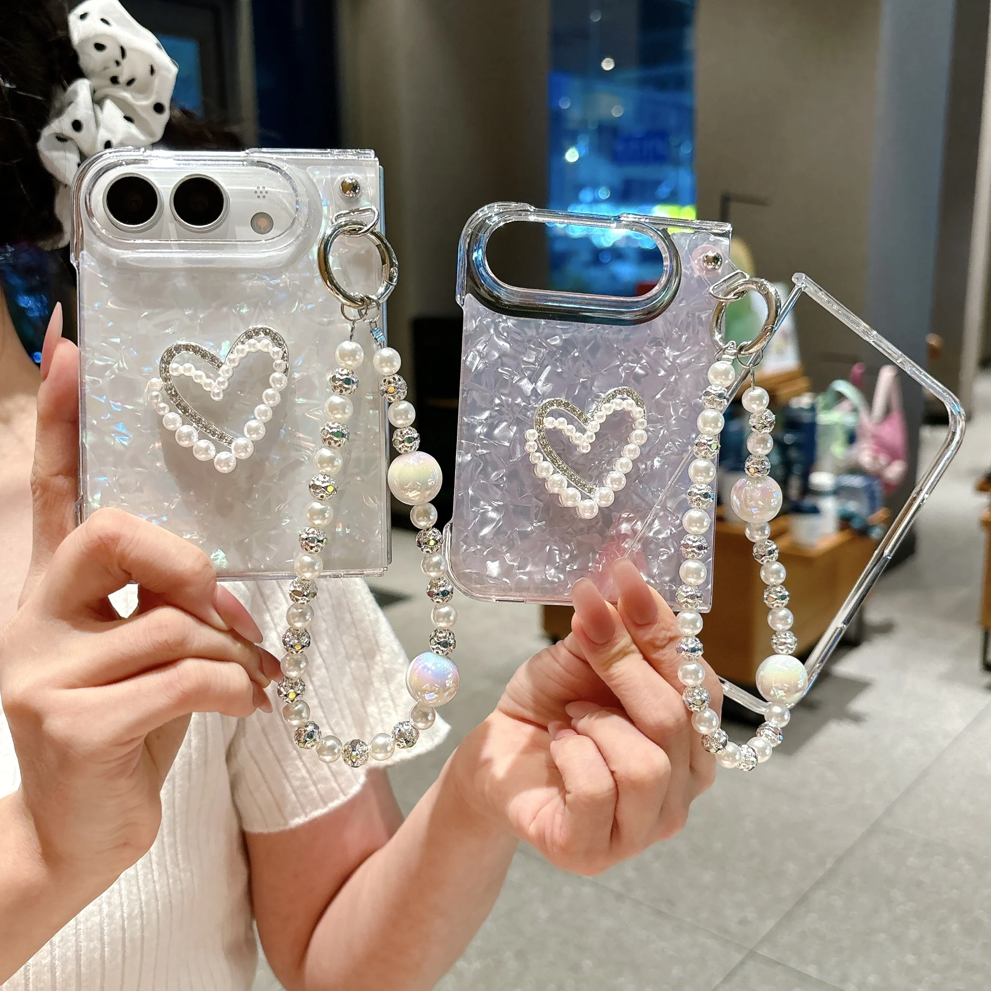 Fashion Shell Pattern Heart-shaped Pearl Strap Phone Case for iPhone Ultra 18 Fold Wide Shockproof Comfortable Grip Slim Cover view 4