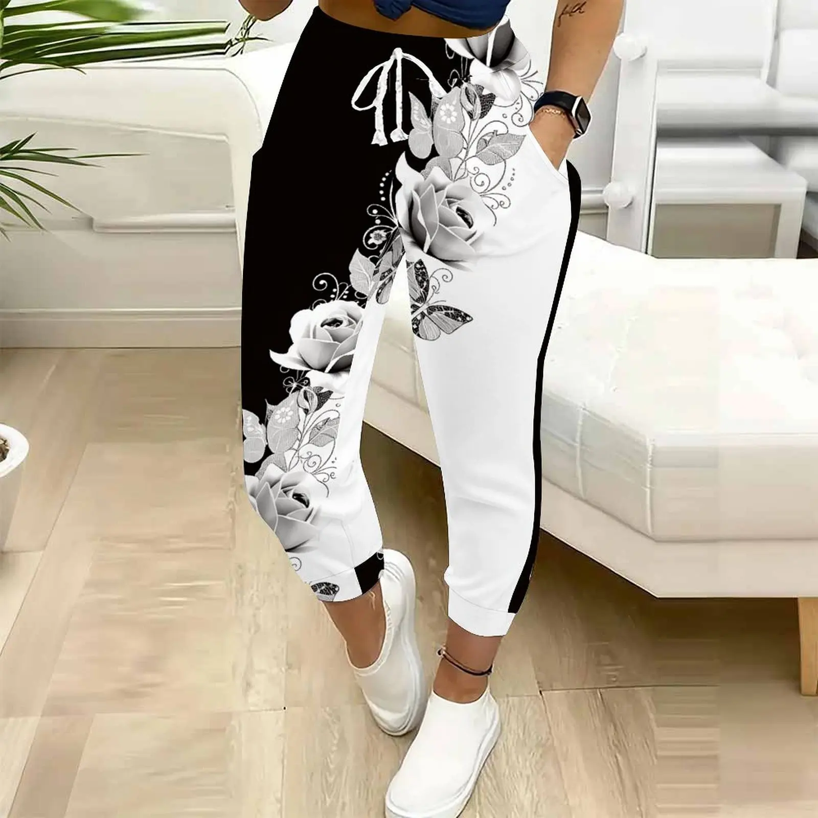 Women Casual Jogger Pants Black and White Rose Print Drawstring High Waist Sweatpants with Pockets Daily Loungewear Streetwear