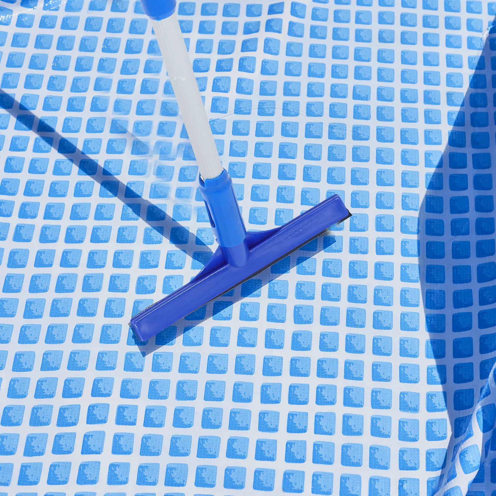 

Swimming Pool Cleaning Set Tools Brush Pole Inflatable with Aluminum Alloy Hot Tubs Skimmer Leaves Debris Deep Rake Net