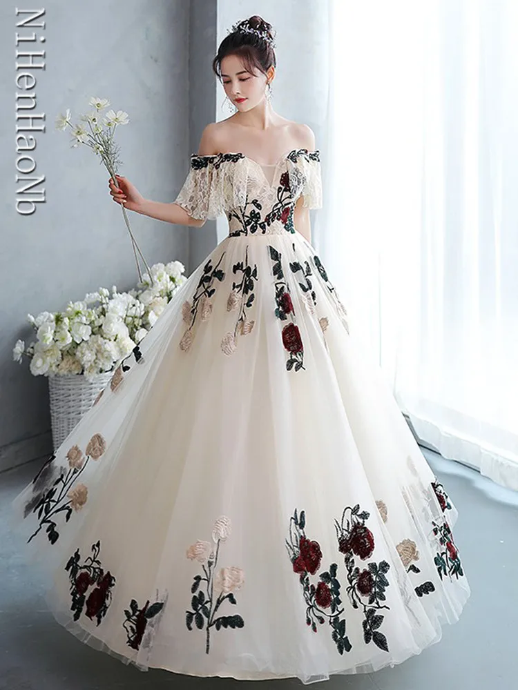 New Champagne Quinceanera Dresses Luxury Lace Party Dress Off The Shoulder Prom Ball Gown Plus Size Quinceanera Gown