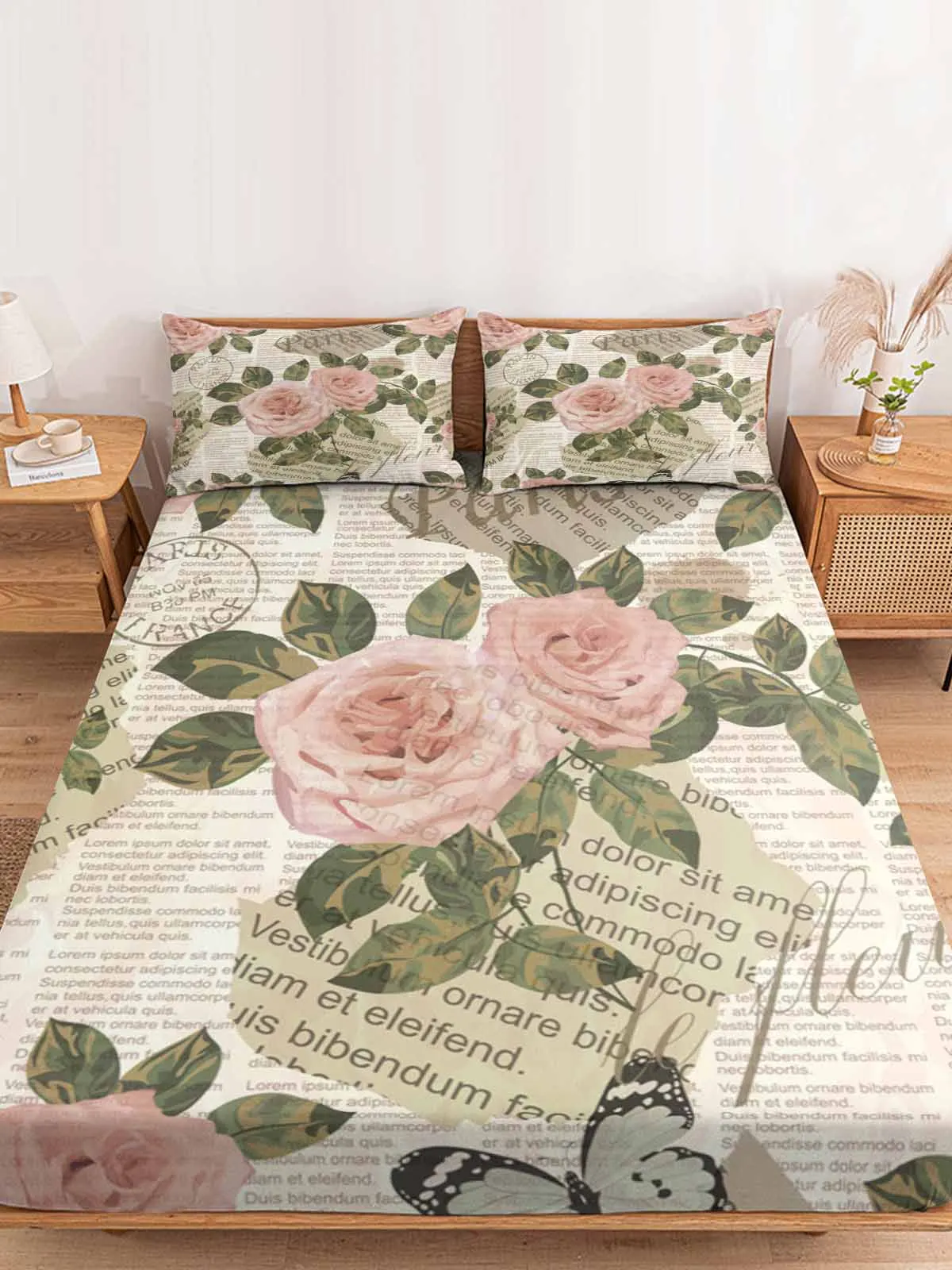 

Комплект постельного белья с принтом «газета» и надписью «розы»