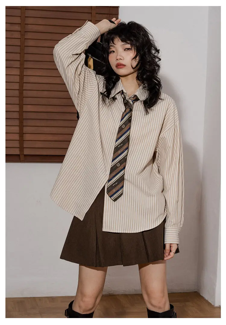 

Женская рубашка с длинным рукавом в вертикальную полоску, свободный крой, повседневный топ в японском стиле в стиле ретро, осенняя винтажная блузка большого размера для колледжа