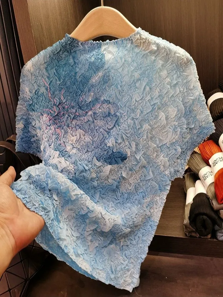 Sansheng high-end design tie dye printed pleated top temperament commuting versatile short sleeved T-shirt women's summer new st