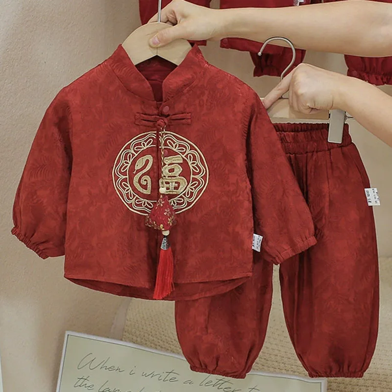 

2 предмета, весенне-осенняя одежда для маленьких мальчиков от 6 до 9 месяцев, модные красные топы с длинными рукавами и вышивкой в китайском стиле + штаны, товары для новорожденных B242