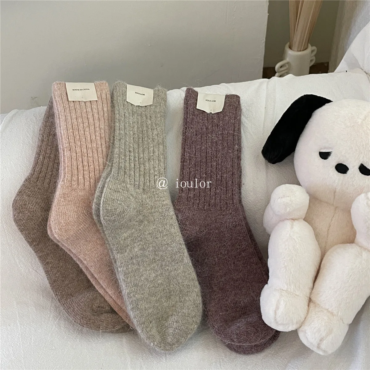 Sock Leisure Ankle Crew Fuzzy Thick Rabbit Fur Striped Winter Warmth Solid Color Pile Versatile mid-calf Socks 8W110