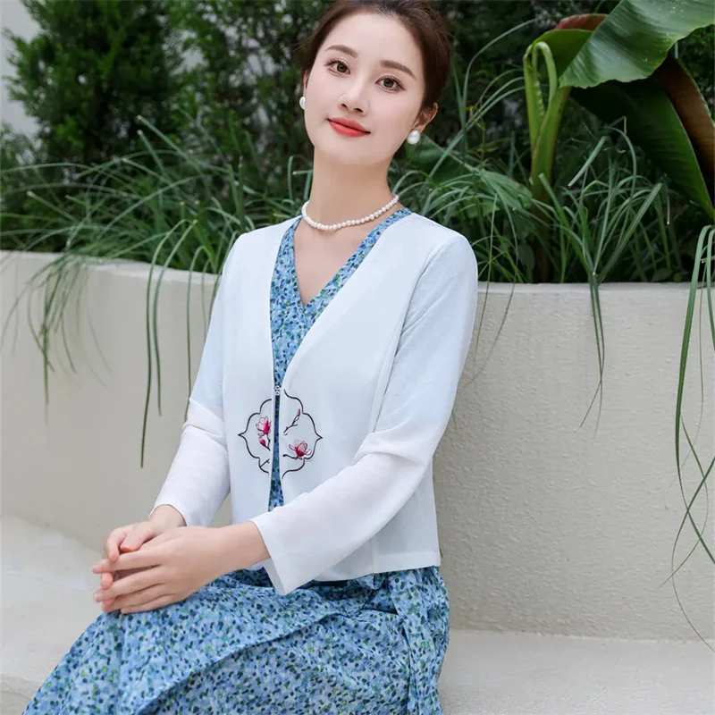 Summer 2024 New Hollow lace Sunscreen Jacket Women's Thin Embroidered Shawl Coat Cardigan Short With Qipao Top Female Outerwear