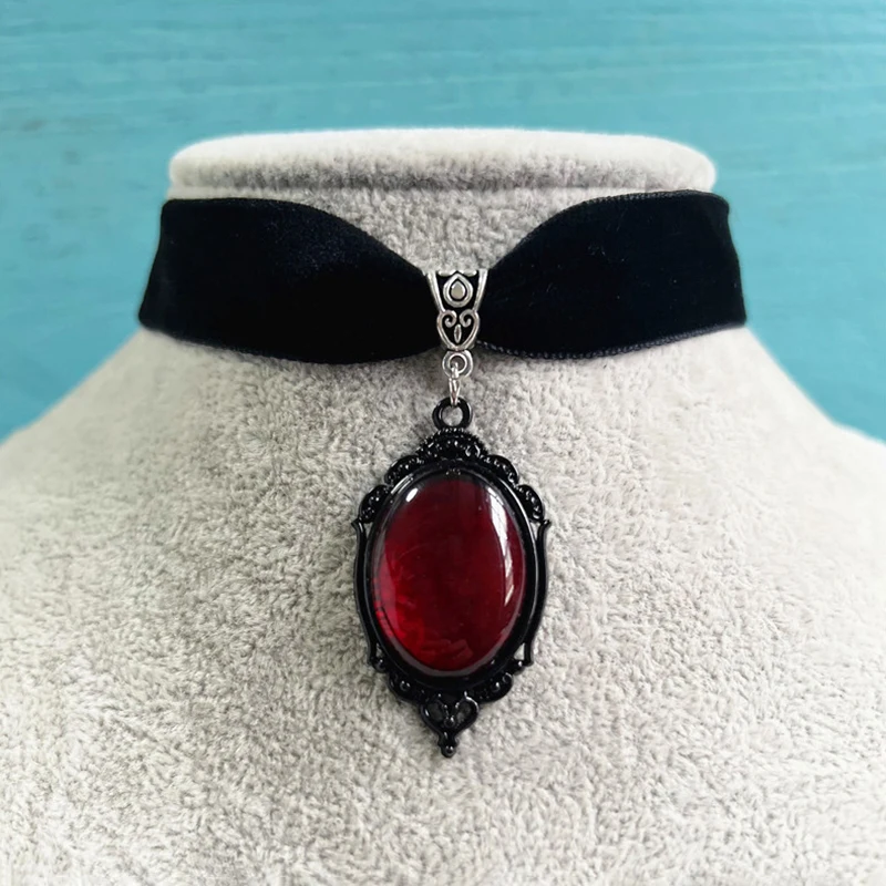 Gothic Vampire Cameo Pendant Choker Velvet Necklace For Women Fashion Witchcraft Jewelry Choker Gifts