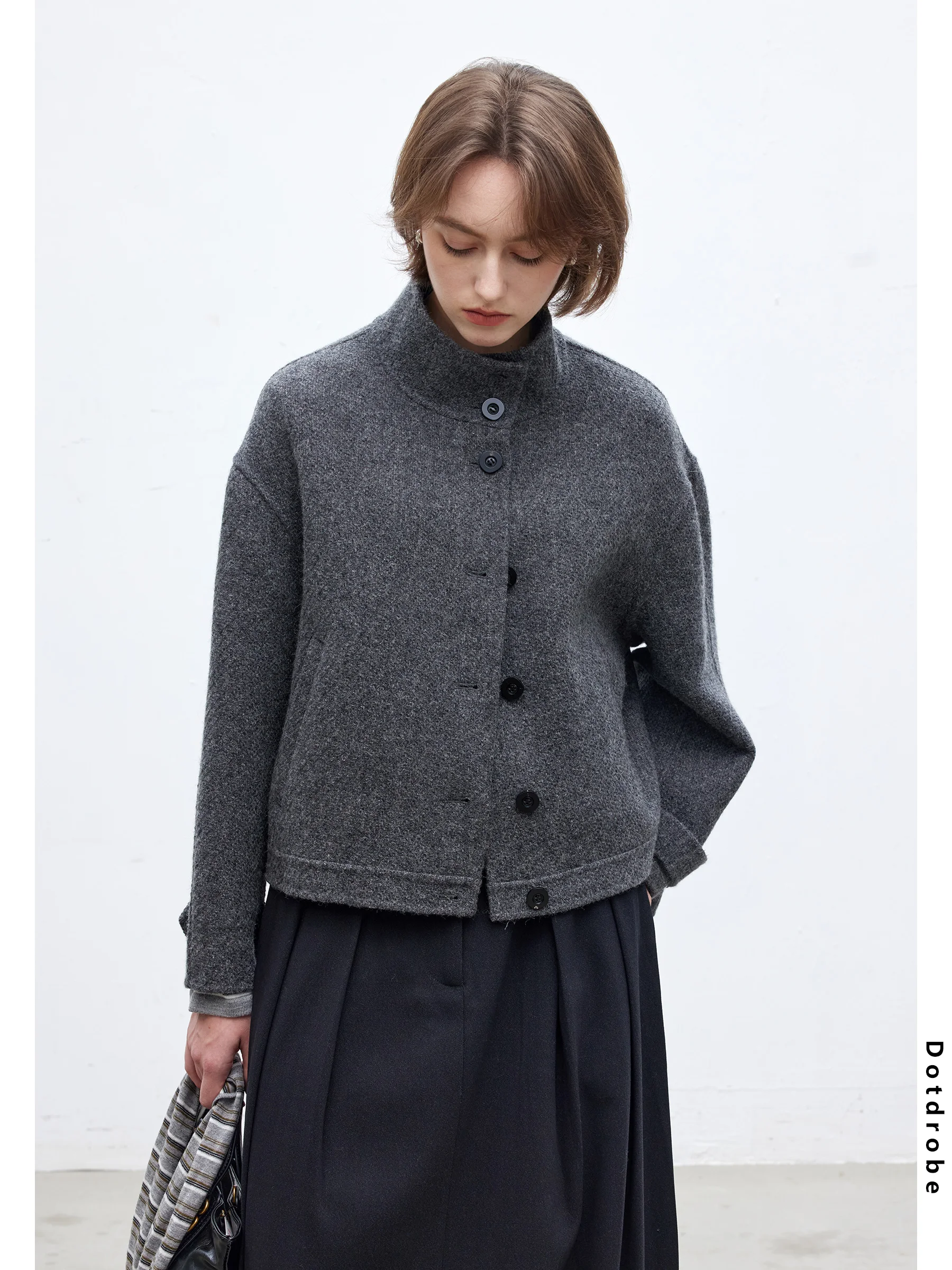 

DotDrobe Double-Faced Wool ort Coat with Camel Hair Arc Sve Stand Collar Women's Faion Outerwear in Two Colors