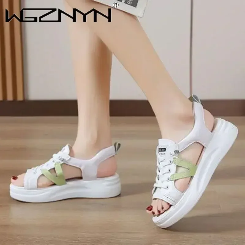 صنادل نسائية أحذية الشاطئ 2025 الصيف جوفاء تنفس أحذية رياضية غير رسمية منصة الإناث كل مباراة Streeat Sandls