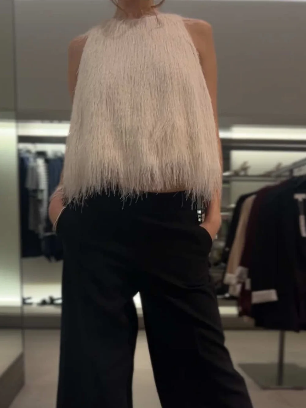 

Female Autumn High Street Tassel Decorated Vest Tops Fashion Sleeveless Casual Solid Round Neck Vintage Cropped Top