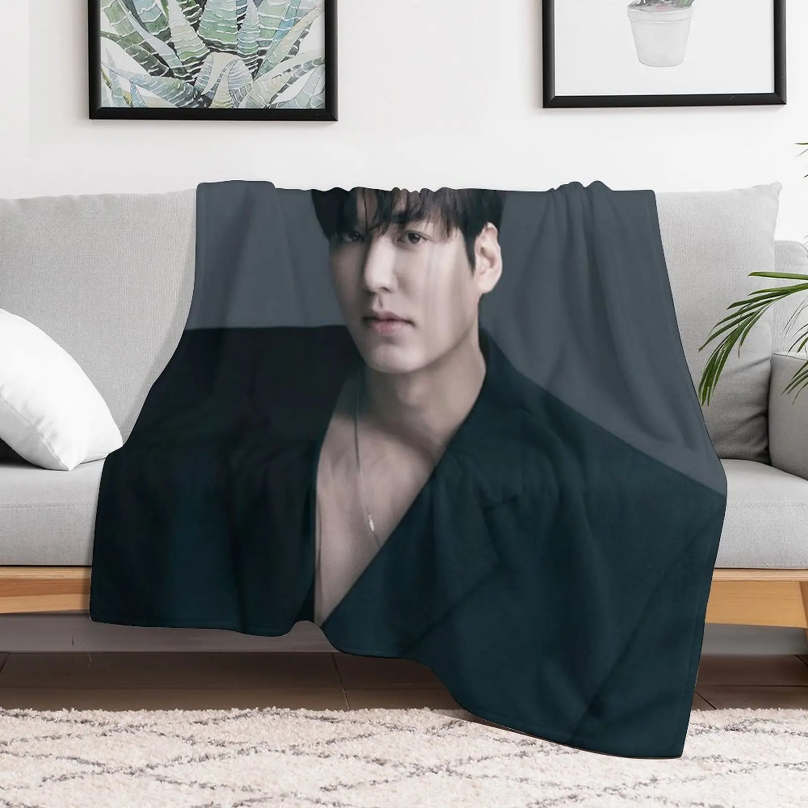 LEE MIN HO Throw Blanket