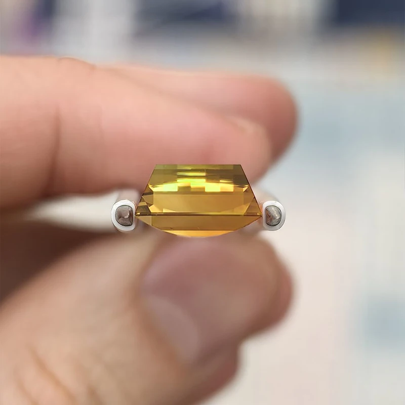 اللون الطبيعي 10X12mm بكسل جوهرة YAG المواد للمجوهرات الجميلة هدية عيد ميلاد الزفاف