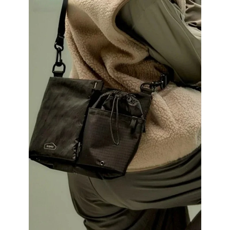 2L Sacoche Nylon Water Resistant Outdoor Sports Lightweight Sling Bag Commute Crossbody Shoulder Durable Design