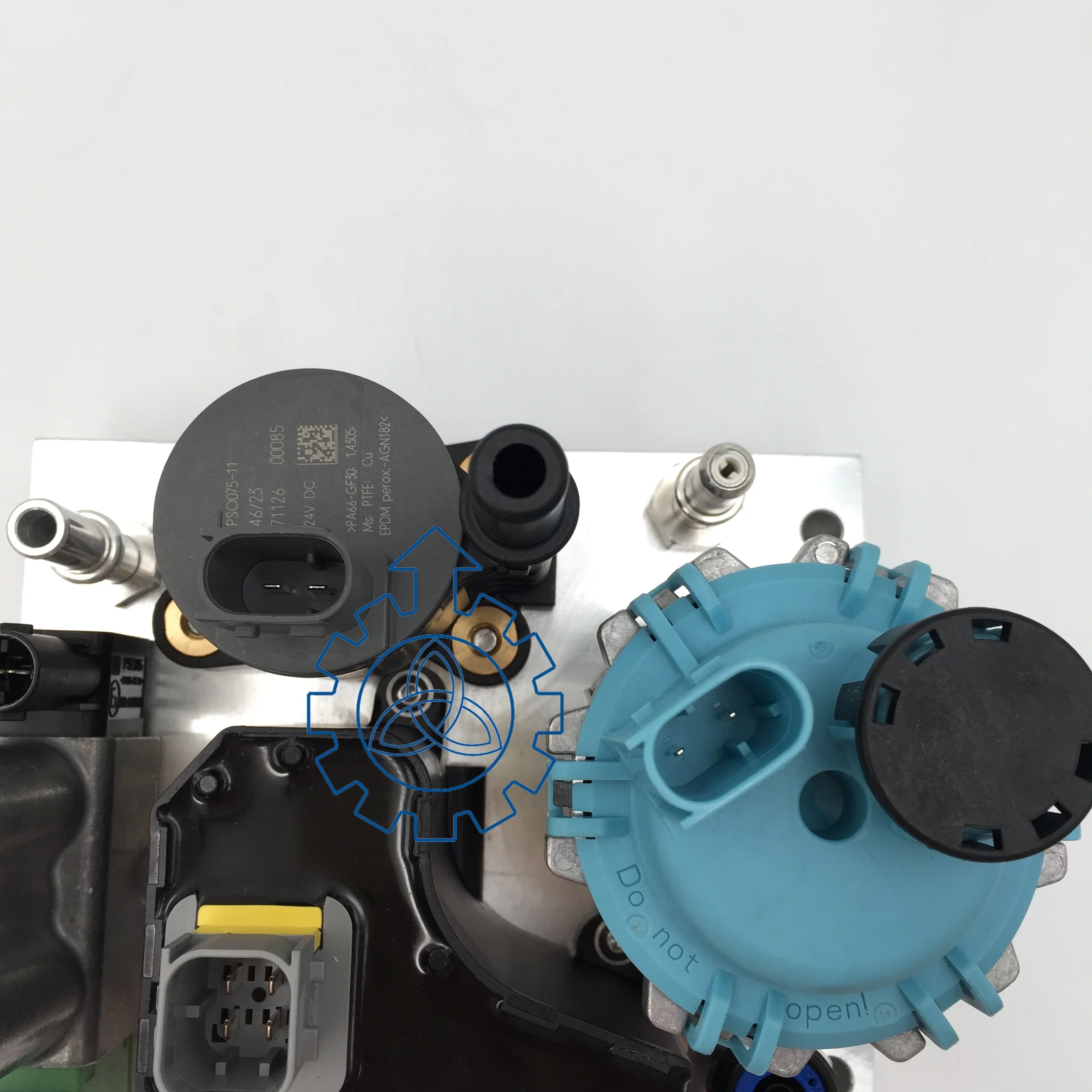 AdBlue Dosing Pump Urea Doser Injection Pump for Euro.6 Engine SCR Emission Par 22209517 21679299 22076542 21892627 22039620