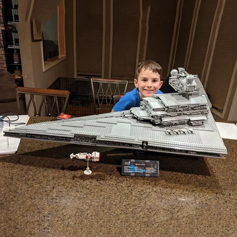 Thumbnail 4 - #82 Most Reviewed Toy Spaceships