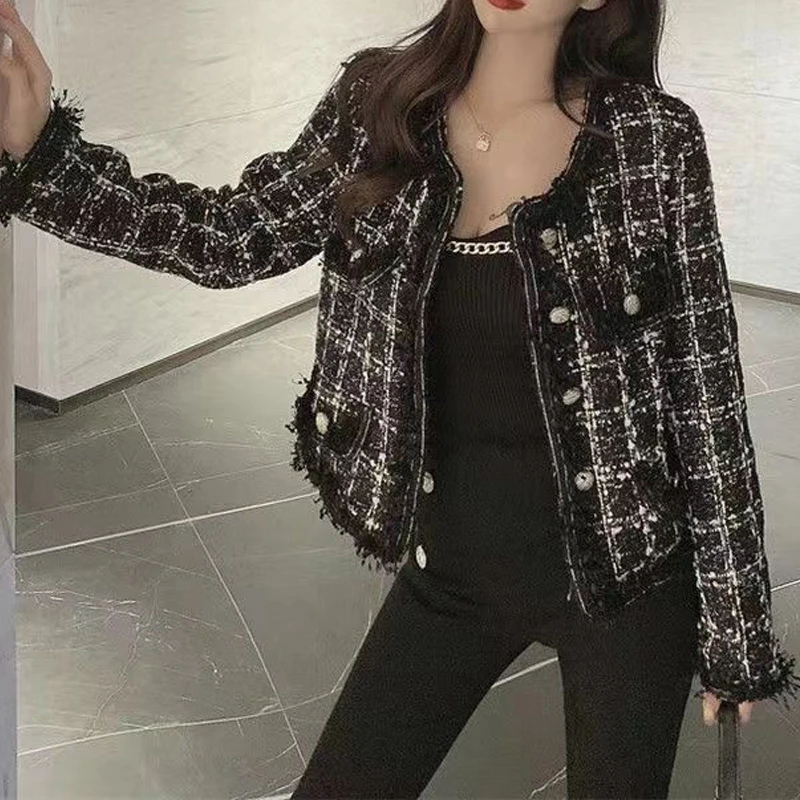 Women Vintage Plaid Luxury Chic Elegant Single Breasted Jackets 2023 Autumn Winter Female Korean Fashion Long Sleeve Loose Coat