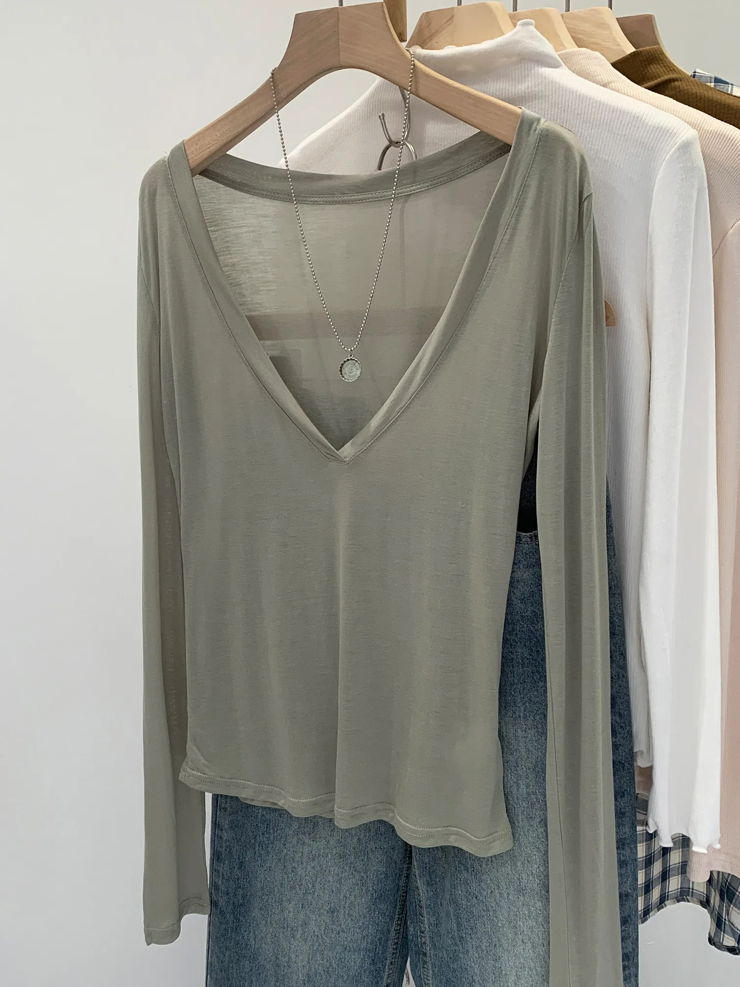 Long Sleeved Sun Protective Clothing for Women Summer New Thin Deep V-Neck UV Protection Clothes Solid Color Loose Tops