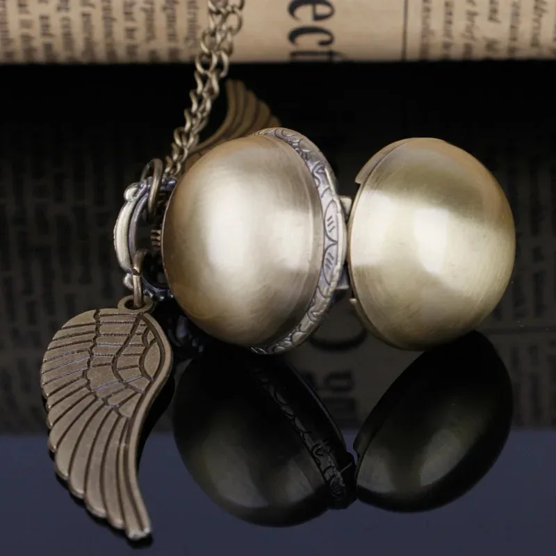 Vintage Wing Ball Quartz Pocket Watch Exquisite Necklace Pendant Fob Chain Magic Steampunk Pocket Watch Men and Women