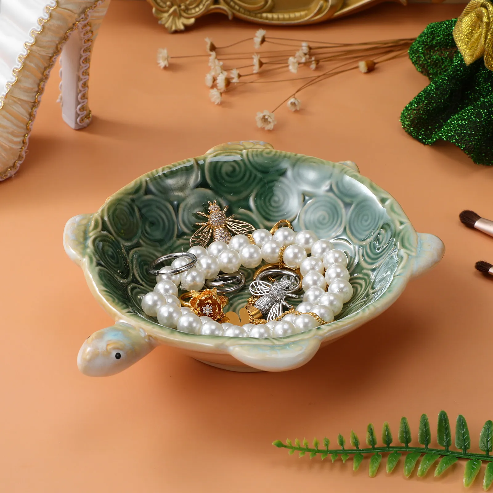 

Керамический поднос для украшений с дизайном черепахи, гладкая поверхность, устойчивый к царапинам, для хранения колец, серег, ожерелий, декоративный.
